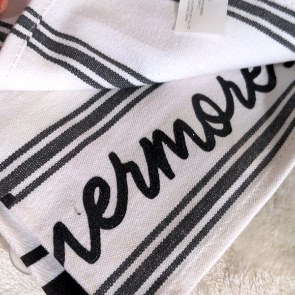 FOUR NWT Bar Kitchen Accent Oversized Towels Raven Claw Inn Fall Halloween - Picture 7 of 7